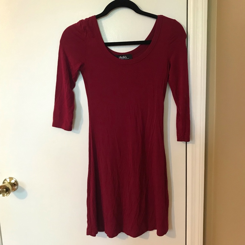 Lulu’s red dress